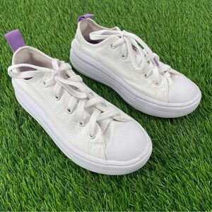 CONVERSE Chuck Taylor All Star Move White Lace Up Platform Athletic Sneaker Shoe